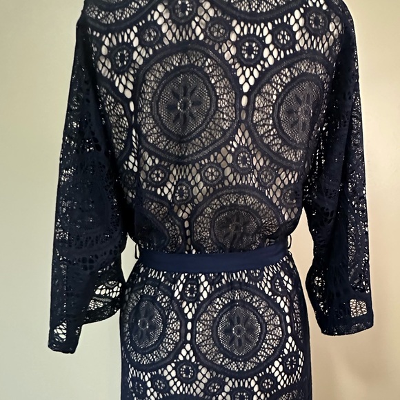 Women’s (M) Navy pullover dress w/ 3/4 dolman sleeves - Picture 2 of 5